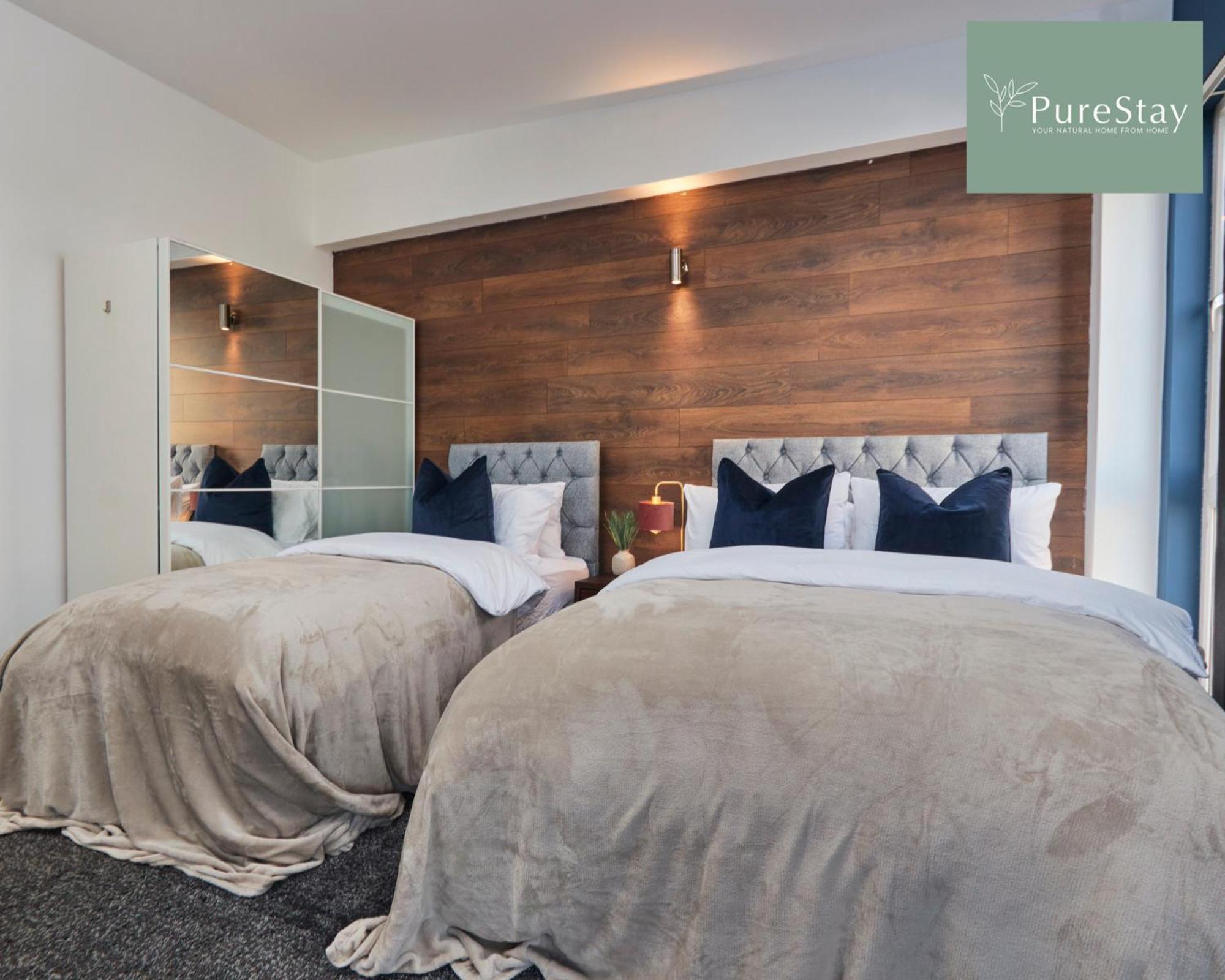Superb House Manchester Near Etihad With Free Parking Sleeps 8 Exterior photo